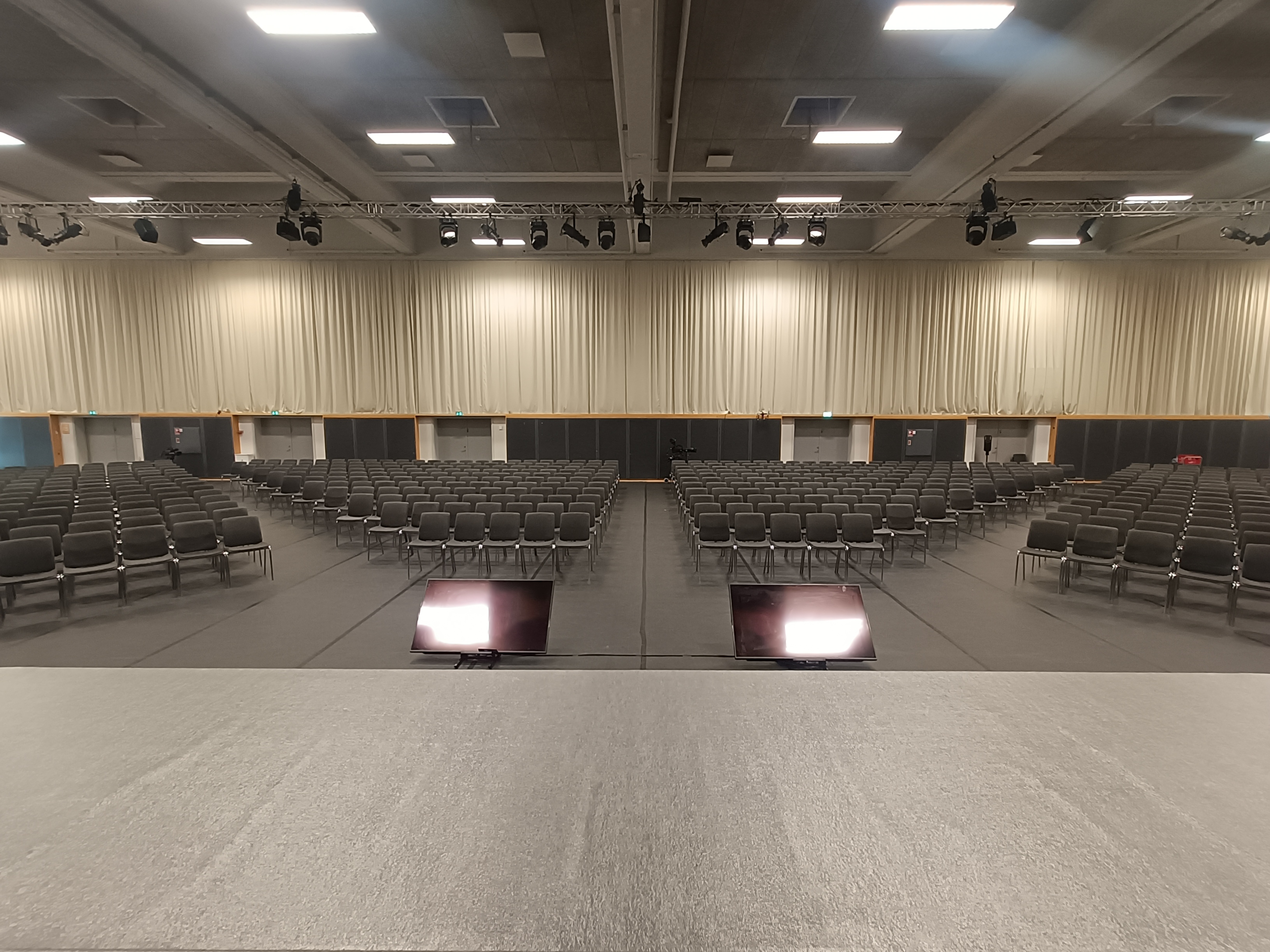 Konferencestol thumbnail 1